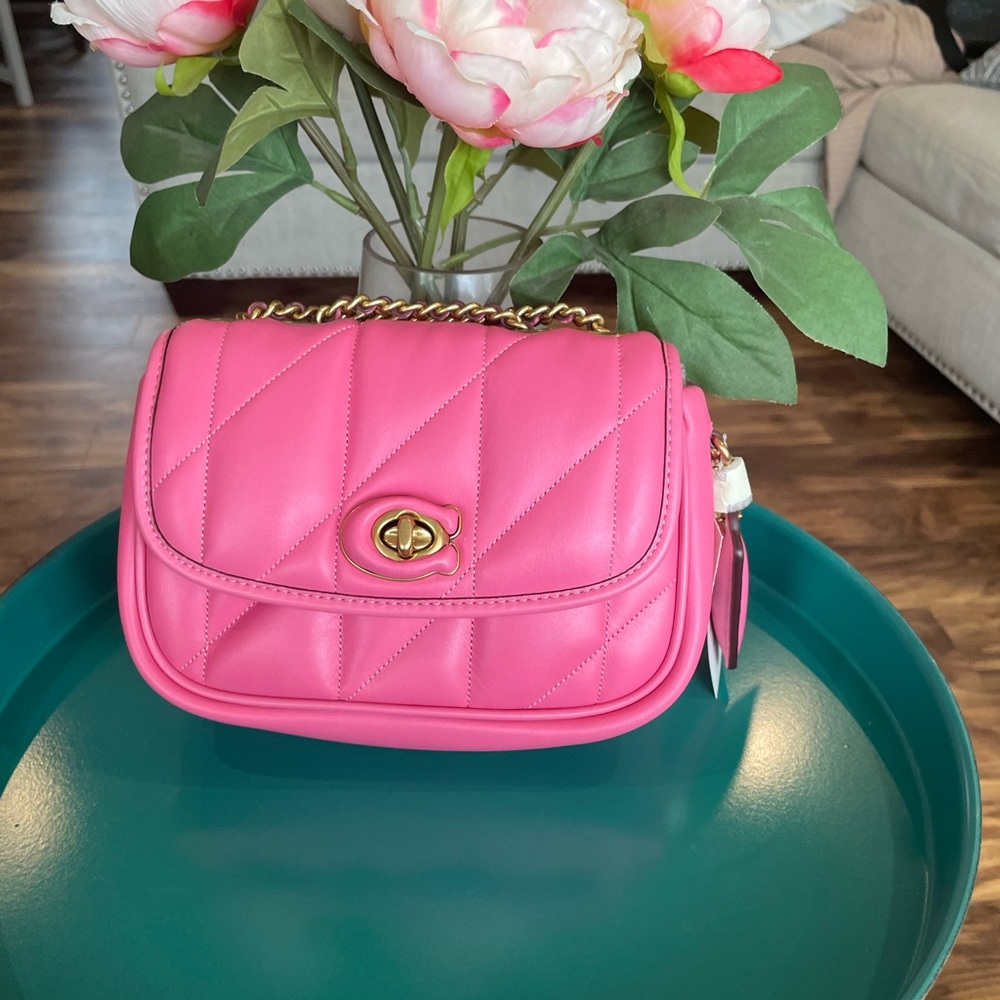 Coach Pillow Madison Shoulder Bag 18 With Quilting in Petunia